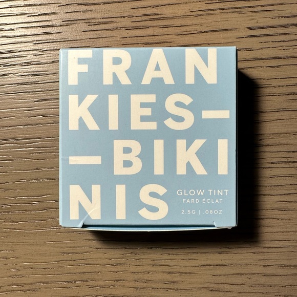 Glow Tint Summer Skin - Picture 5 of 10